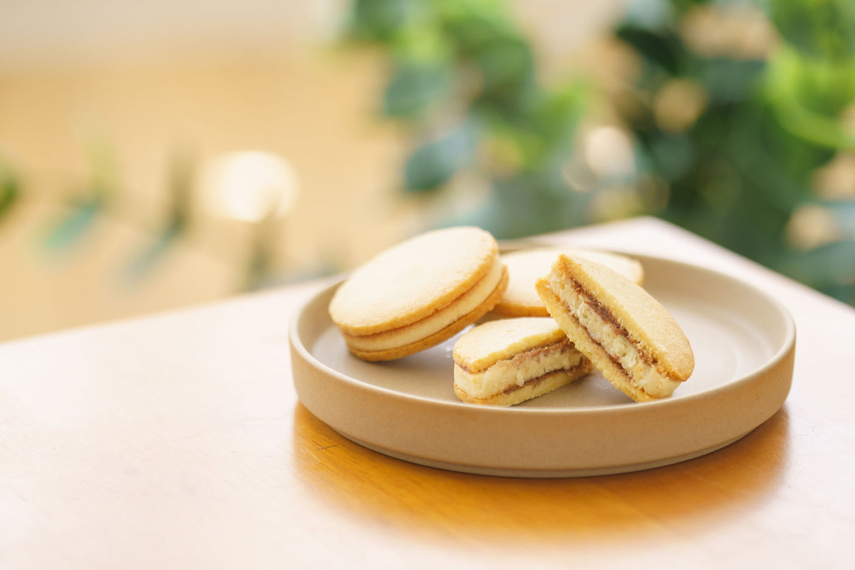 酒粕チョコサンドクッキー 5個入 – 玉乃光酒造オンラインショップ